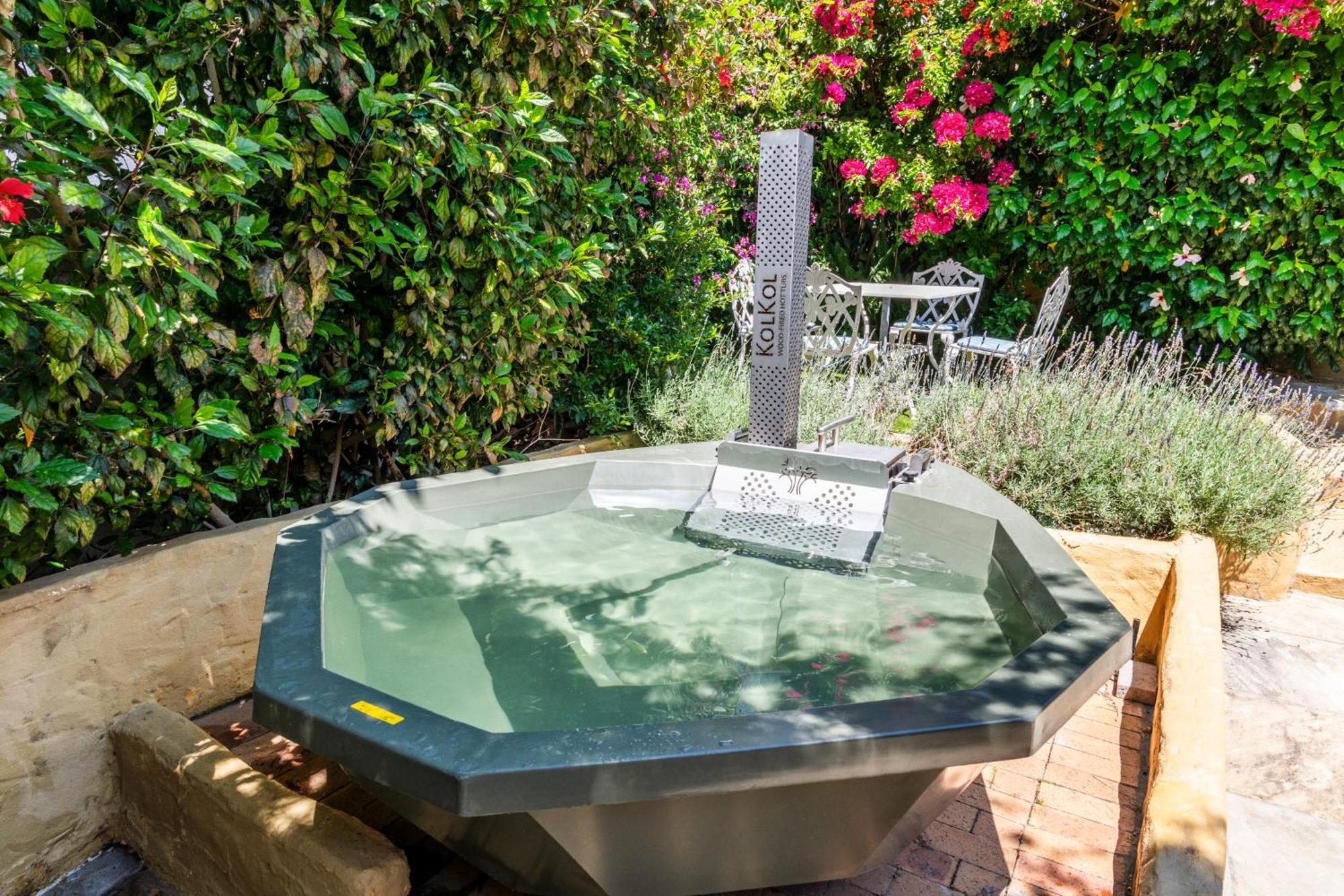 Villa Sun, Sea & A Wood-fired Hot Tub In A Downtown Mediterranean Kapstadt