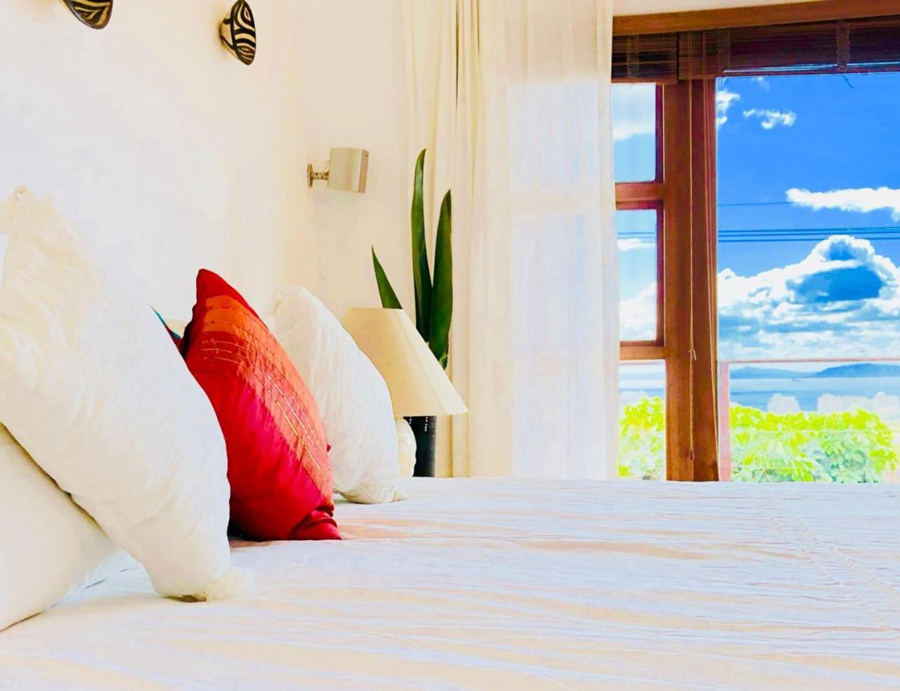 Sun, Sea & A Wood-fired Hot Tub In A Downtown Mediterranean Villa Cape Town