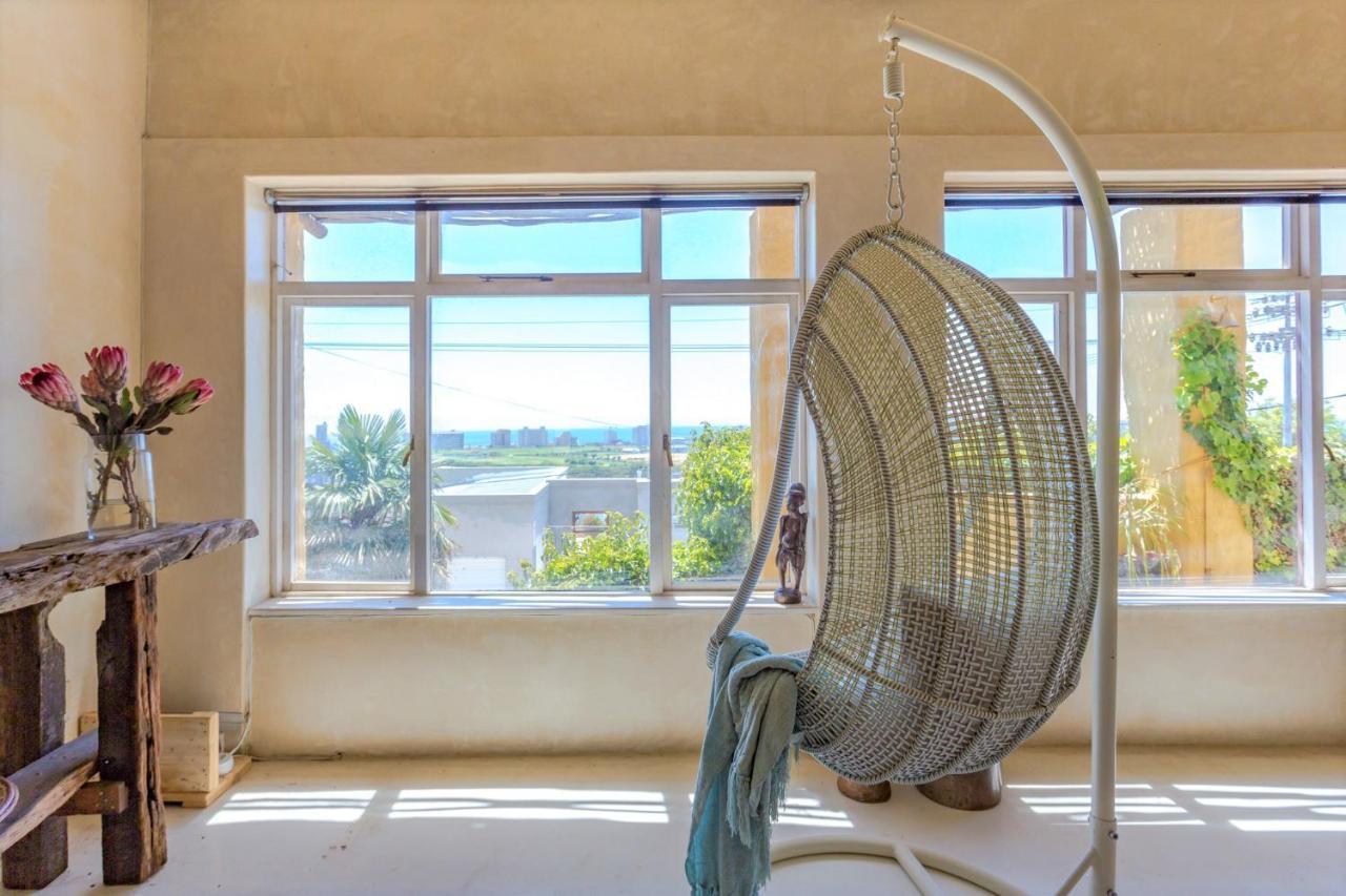 Sun, Sea & A Wood-fired Hot Tub In A Downtown Mediterranean Villa Cape Town